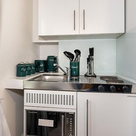 Small And Trendy Studio 3B ロンドン エクステリア 写真