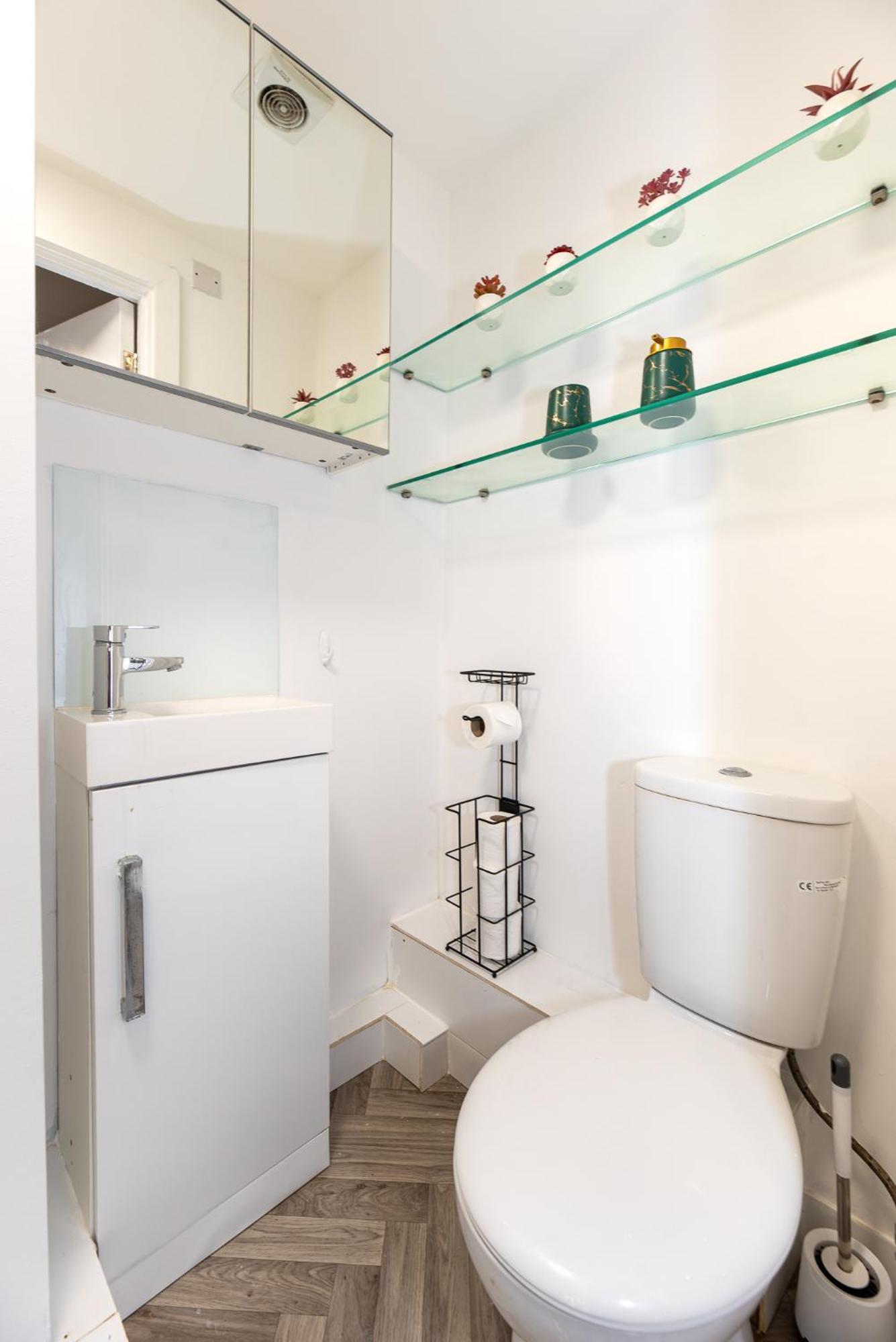 Small And Trendy Studio 3B ロンドン エクステリア 写真