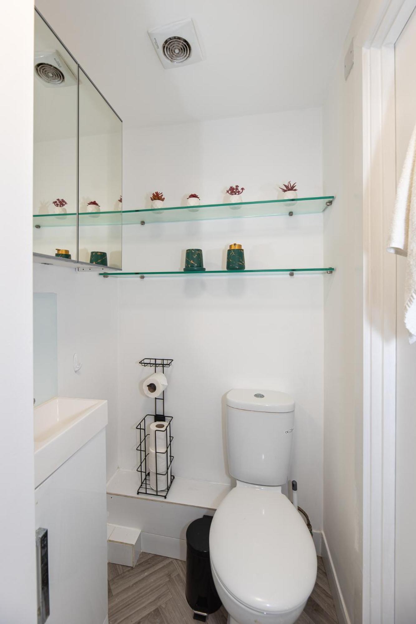 Small And Trendy Studio 3B ロンドン エクステリア 写真